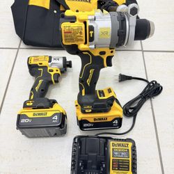 DEWALT 20V MAX Lithium-Ion Cordless 2-Tool Combo Kit with (2) 4.0 Ah Batteries, Charger and Kit Bag