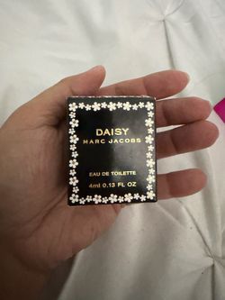 Daisy Marc Jacob’s perfume .13 ounce