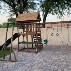 Backyard Play Set (unsafe As Is) 
