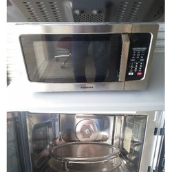 TOSHIBA Microwave / Convection Oven