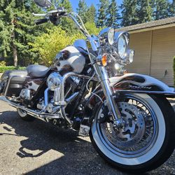 2011 Harley Davidson Road King Classic