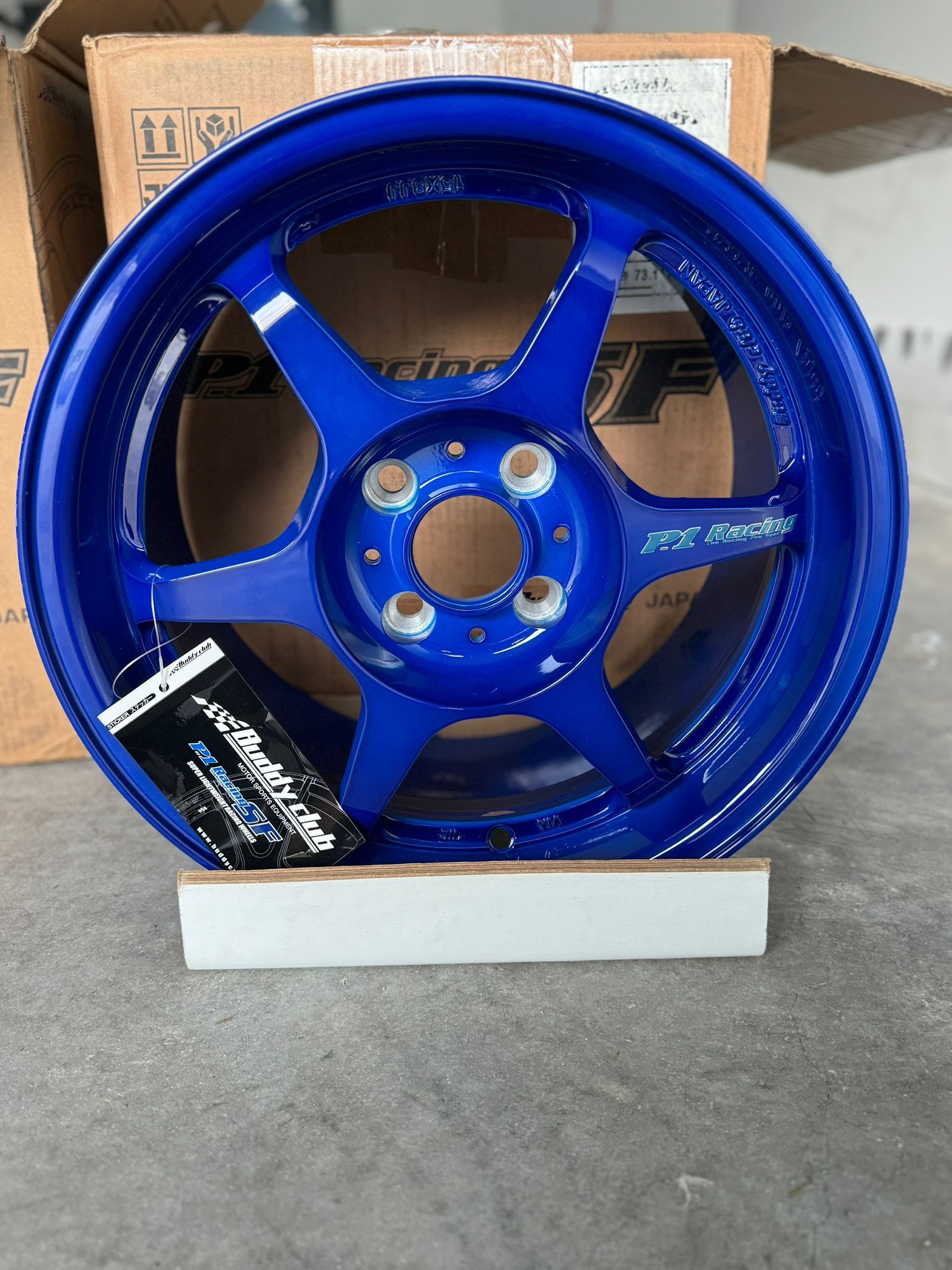 BUDDY CLUB P1 RACING FS WHEELS - MAG BLUE 15X8 / 4X100 / +32