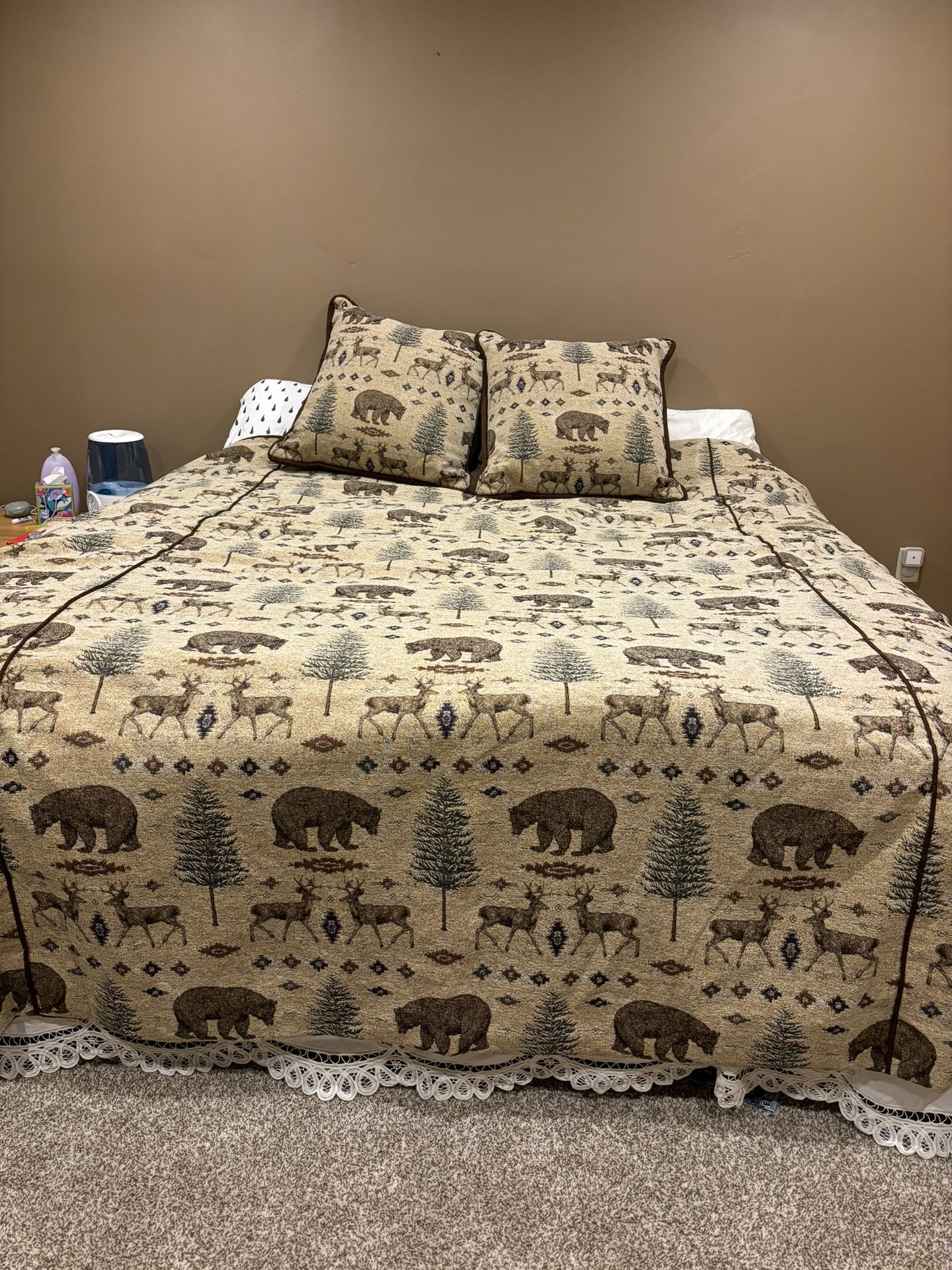 King Size Deer/Bear/Pinetree Sham