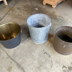 Metal Pot 