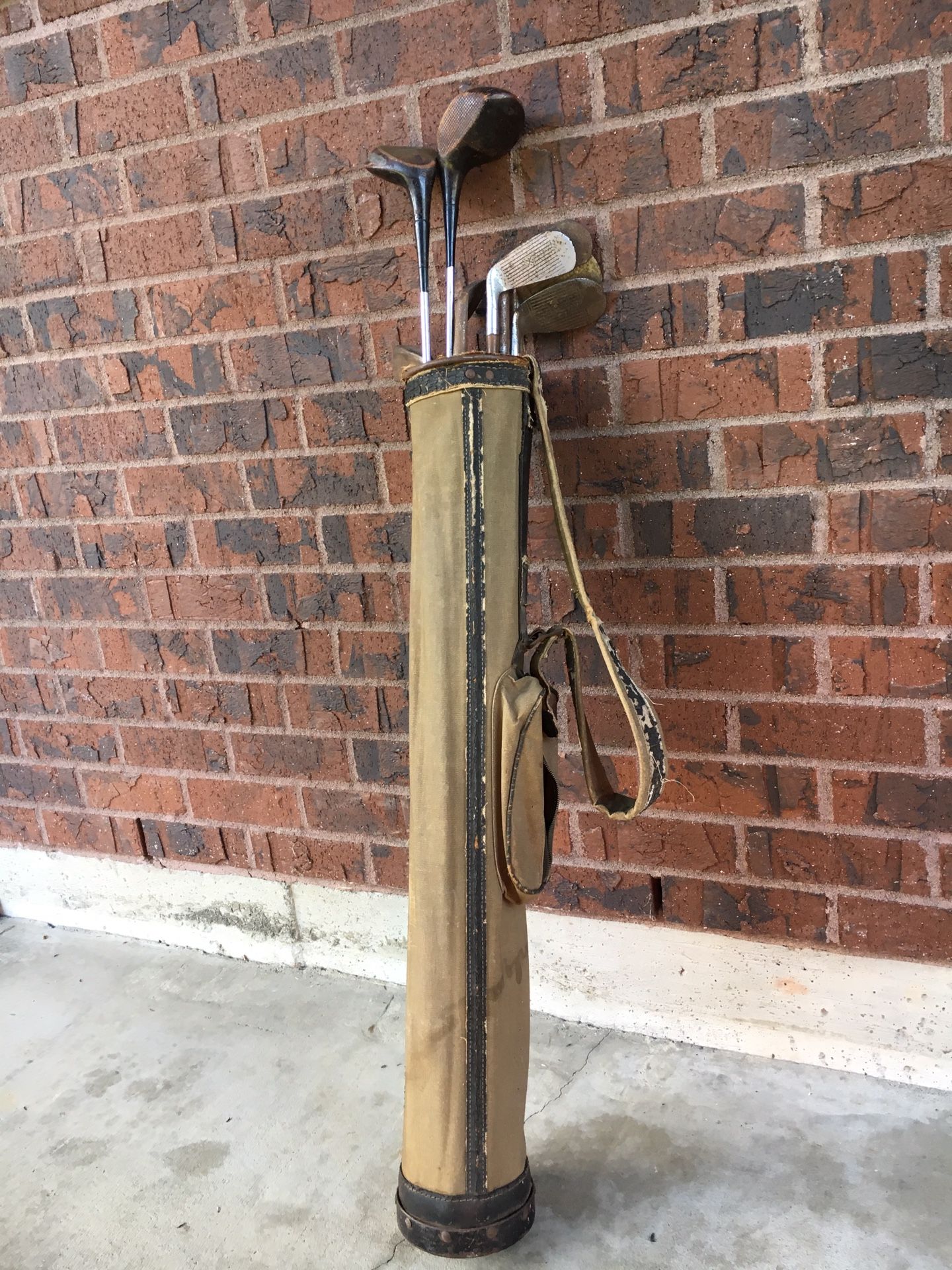 Vintage golf clubs