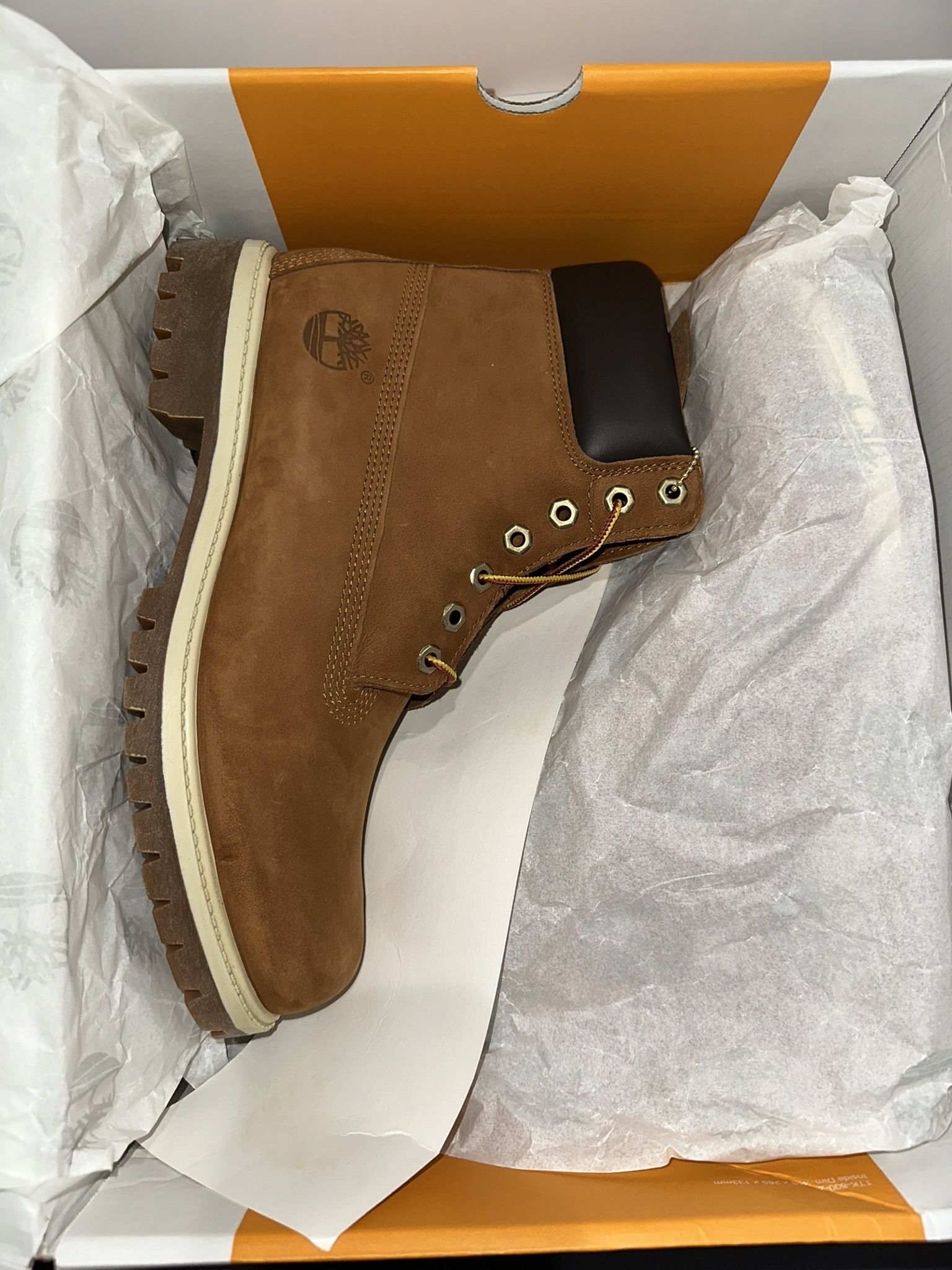 Timberland Premium 6 in Waterproof Boot Rust Nubuck size 9.5