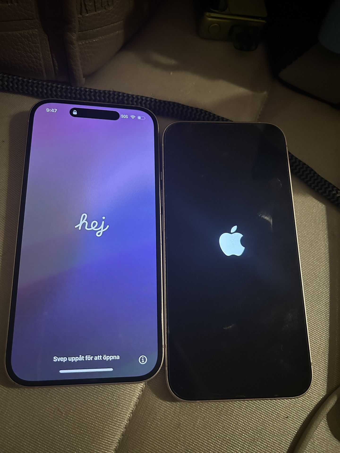 2 iPhones