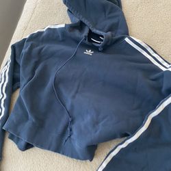Adidas’s Sweater 