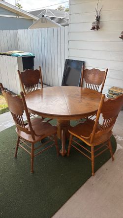 Dining set
