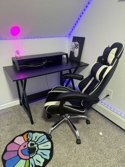 Gaming Table With Chair