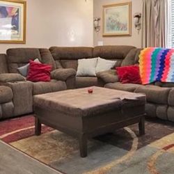  Sofa and Couch Sectional With 4 Electric Recliners 