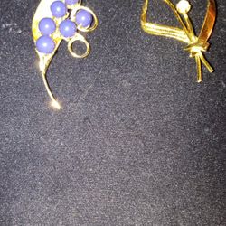 Brooch X2