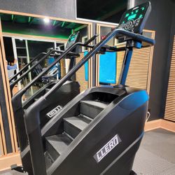 Brand New LLERO X3 Stair Master / Stepper 