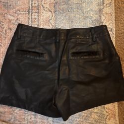 Faux Leather Shorts S-M 
