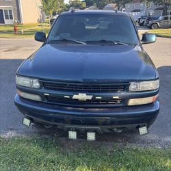 2005 Chevrolet Suburban 1500 