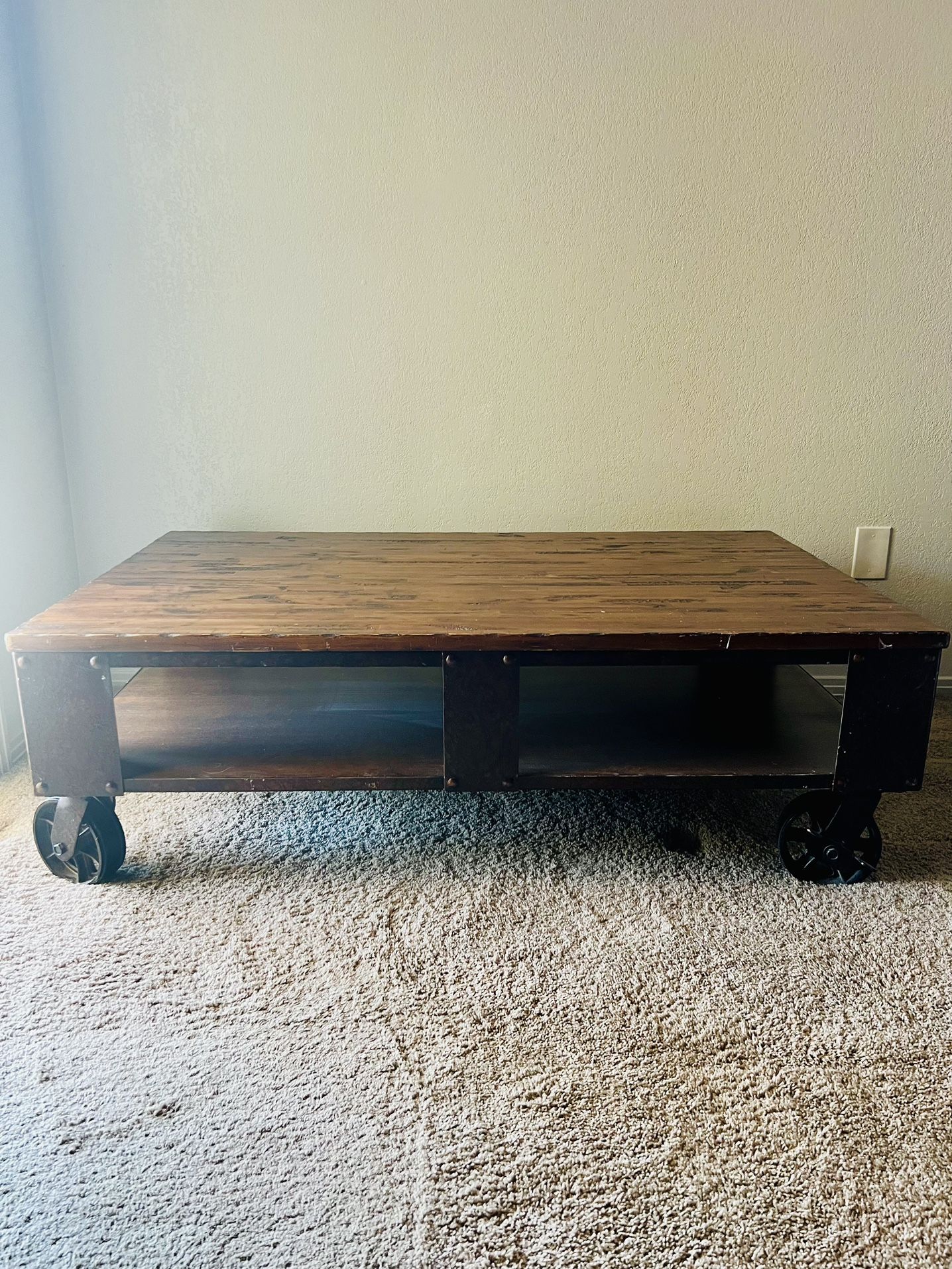 Rustic/Farmhouse Coffee & End Table Set $75