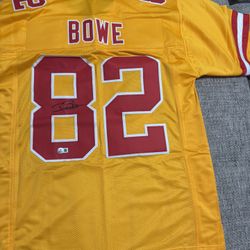 Dwayne Bowe autographed signed Custom Jersey- Beckett Coa- KC Chiefs