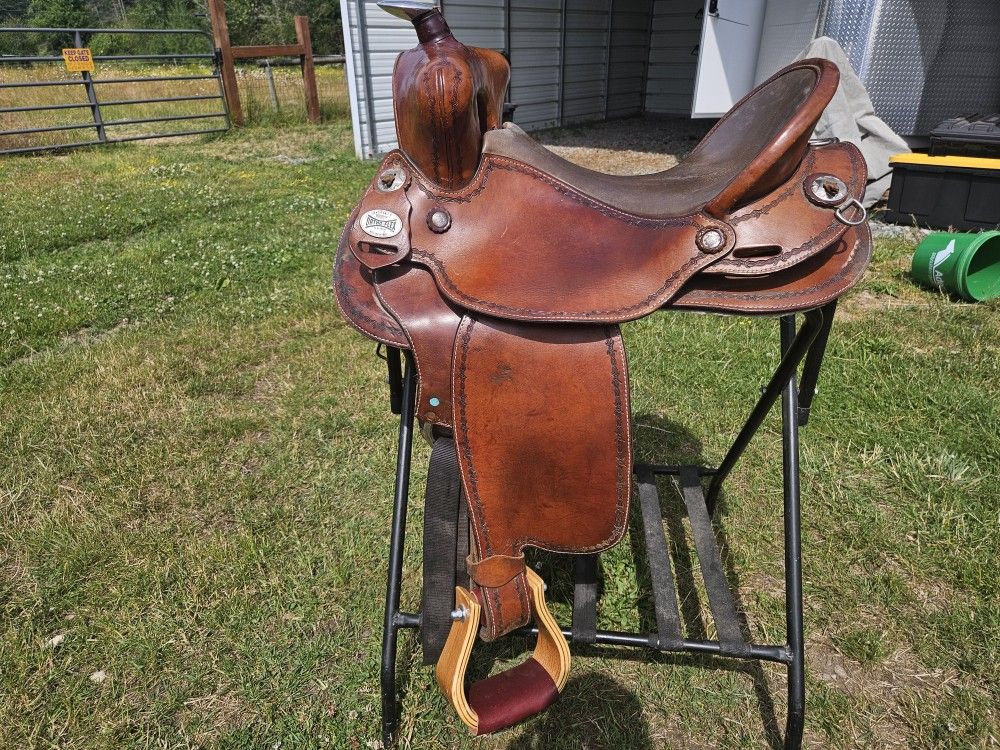 Orthoflex Saddle 16 Inch Seat
