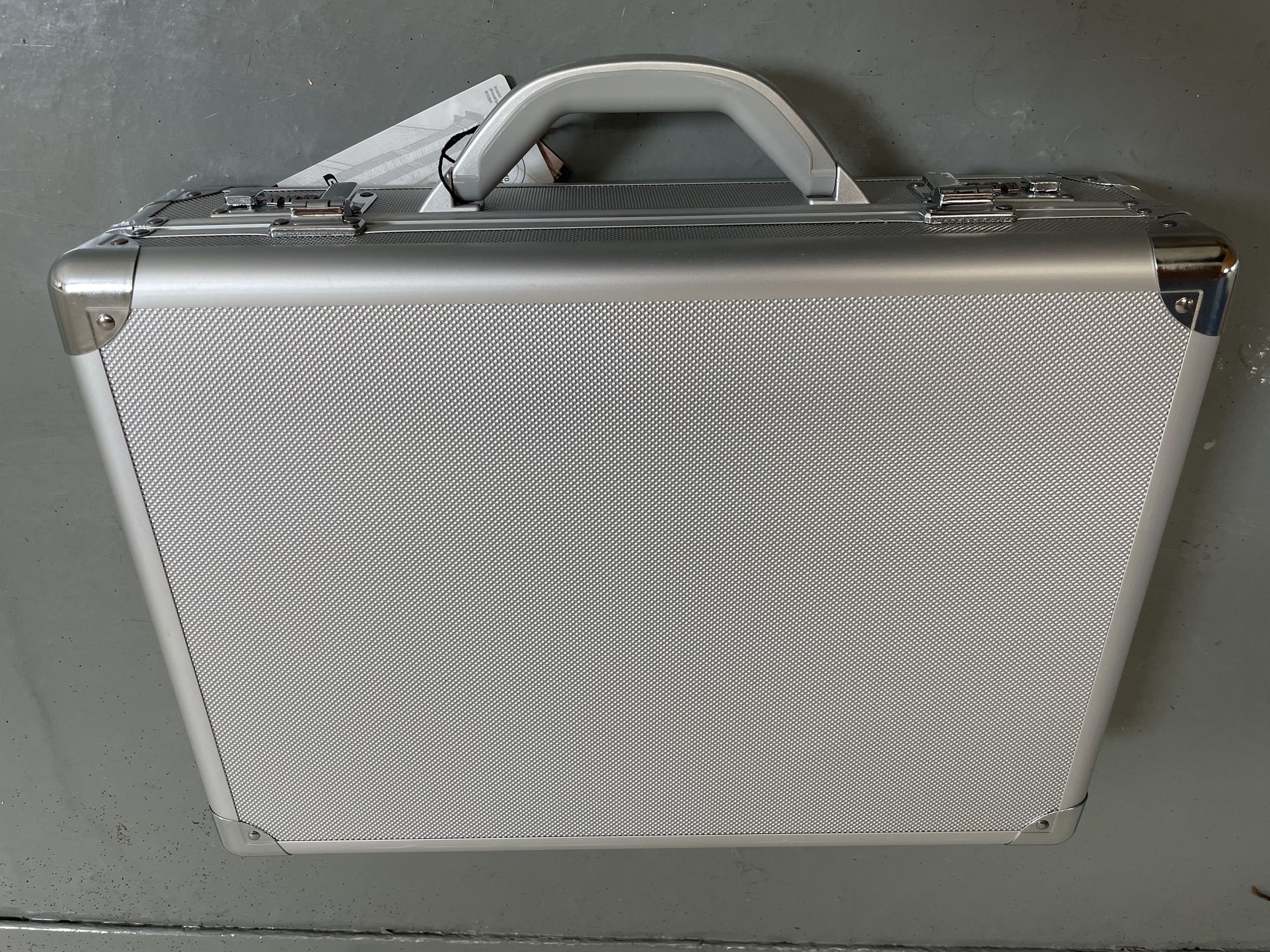17" Aluminum Laptop Attache Case Solo Classic Collection