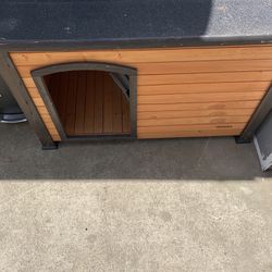 Dog House Cabin In Brand New Condition 