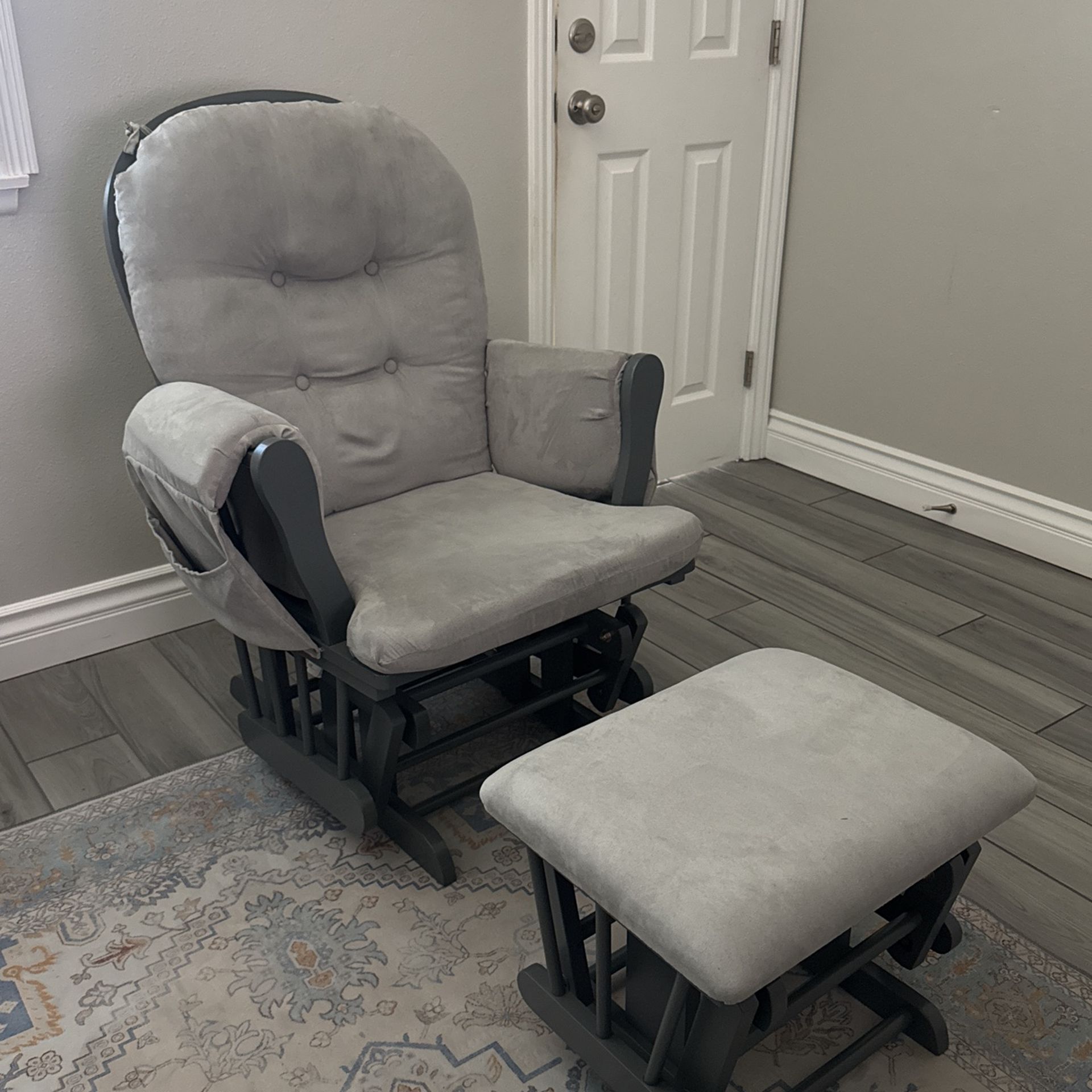 Rocking chair gilder 