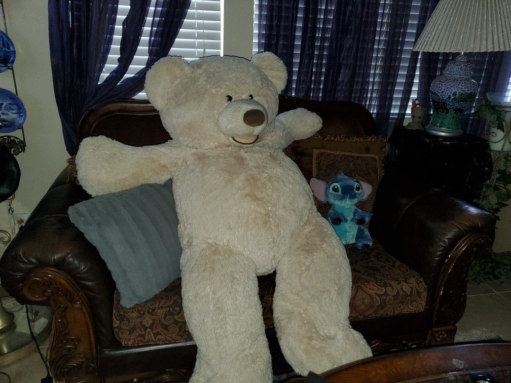 Giant Stuffed Bear