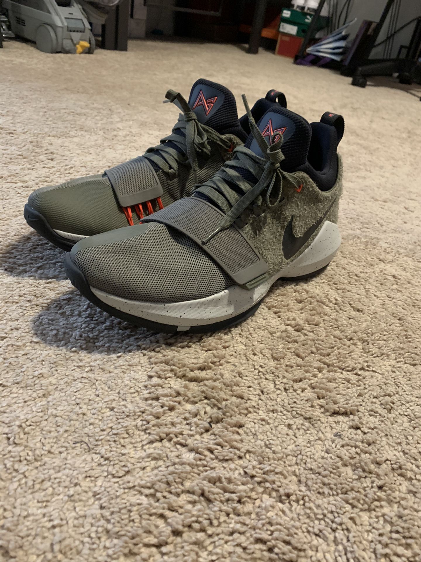 PG1 shoes