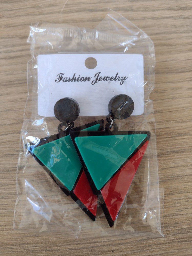 Red green geometric diamond earrings, acrylic diamond earrings, Christmas earrings, pendant earrings, dangle earrings, triangle earrings