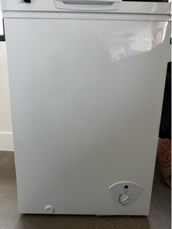 Insignia 3 Cubic Ft Chest Freezer