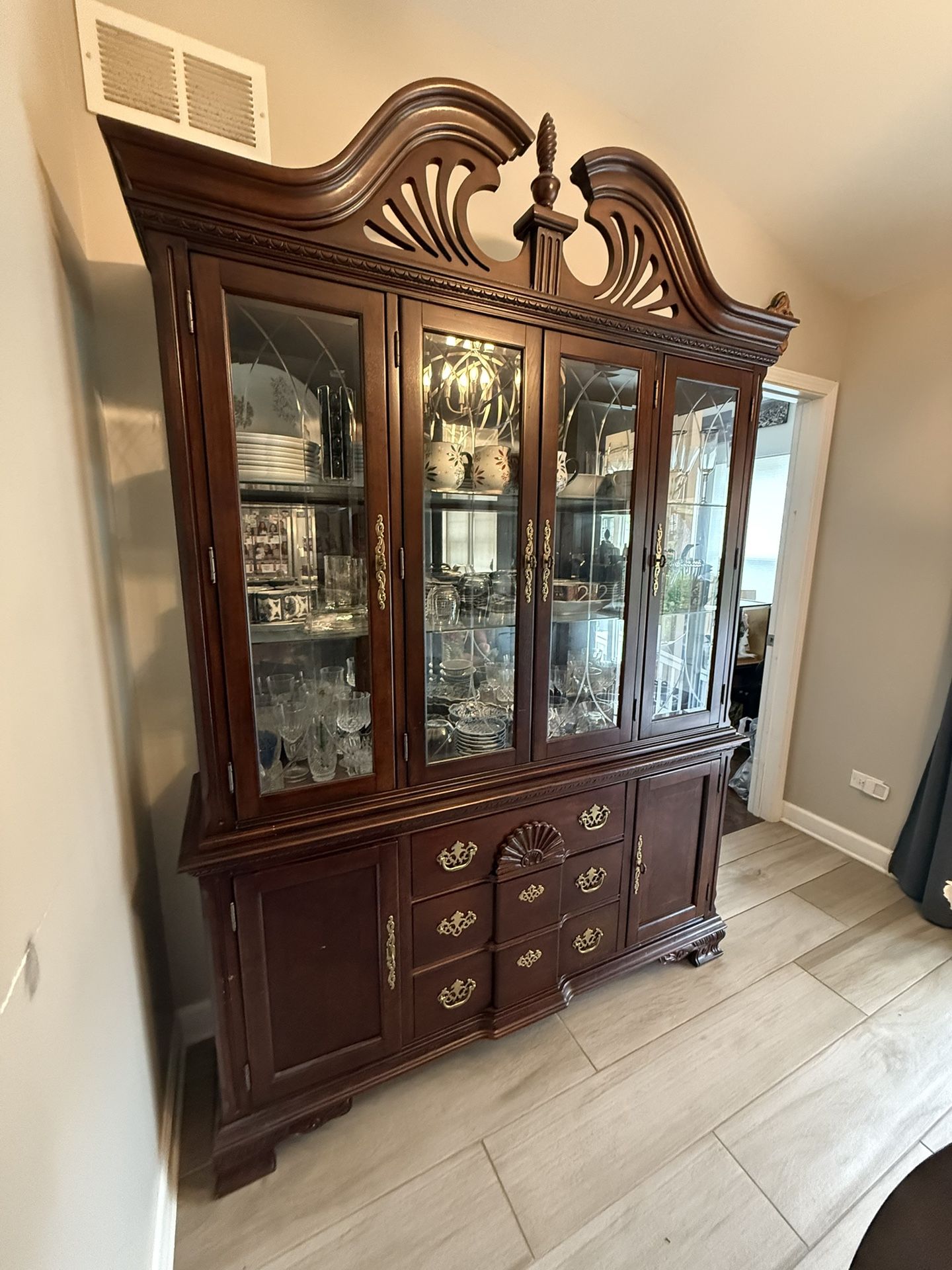China Cabinet with Hutch and Lighting