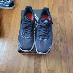 Running Shoes Saucony endorphin shift 2 size 9