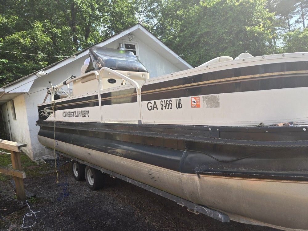 2002 CRESTLINER 20'
