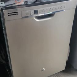 Stainless steel GE dishwasher 