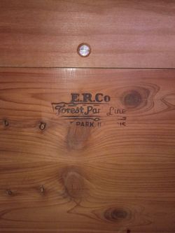 1900s hope chest
