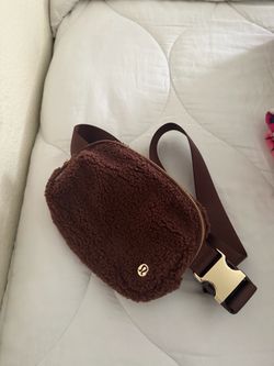 Lululemon belt bag