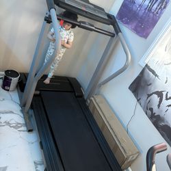 Treadmill 