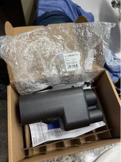 Adapter for electric vehicle