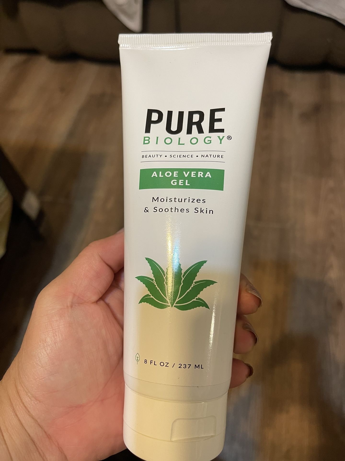 Pure Biology Organic Aloe Vera Gel Cools Moisturizes