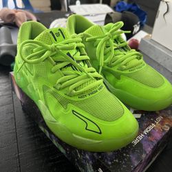 Puma Lamelo Ball Size 10