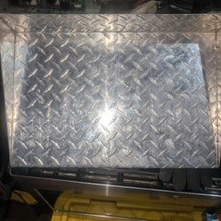 Diamond plate shelf