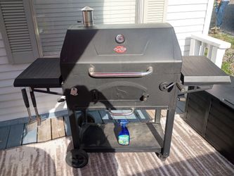 Char-Griller charcoal grill