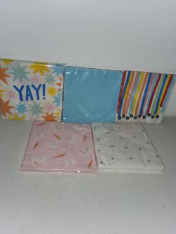 AMERICAN GREETINGS DECORATIVE NAPKINS