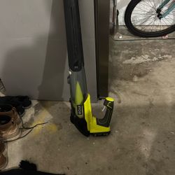 Ryobi Leaf Blower With 18v Battery And Charger 