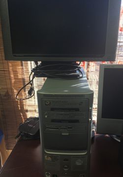 Nice dual core desktop with monitor works great