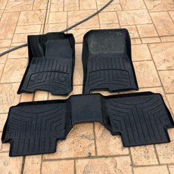2024 CHEVY COLORADO WEATHER TECH FLOOR MATS