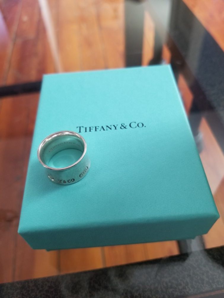 Tiffany & Co Saddle Ring