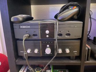 Original Xbox with Amp and Controller