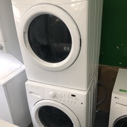 set washer and dryer gas use like new perfect working condition 