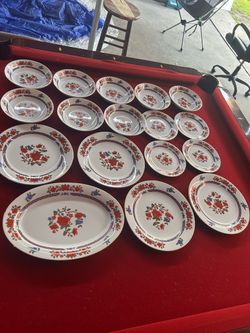 Vintage Crown Ming Fine China "Old Imari" Dinnerware