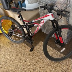 Huffy Oxide 27.5 Great Bike Upgraded for Sale in Anaheim CA